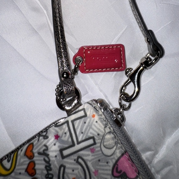 Vintage Coach poppy butterfly bundle - cosmetic bag and wristlet - Picture 7 of 7